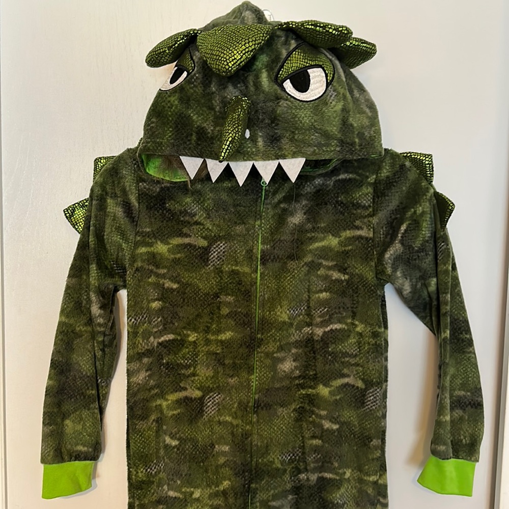 Kids dinosaur onesie pajamas size 8/10